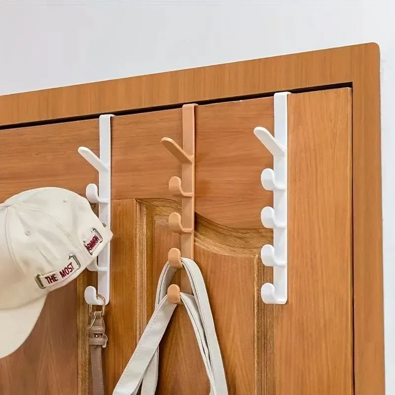 Vue détaillée du crochet de porte