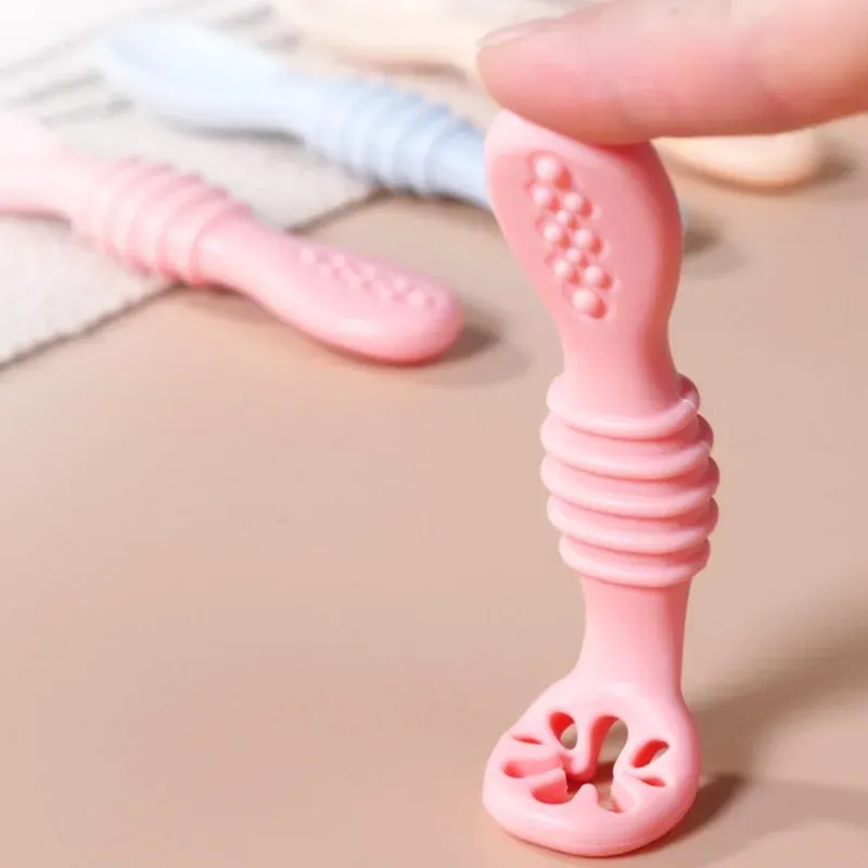 Ensemble de cuillère et fourchette pour bébé, 2 pièces, en silicone souple, couverts d'entraînement pour enfants, vaisselle d'alimentation 4