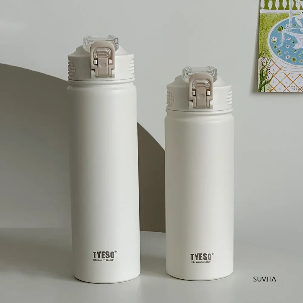 TYESO Bouteille thermos 600 ml/750 ml en acier inoxydable avec paille, gourde de sport isotherme pour voiture, conserve le froid et le chaud, mug de voyage isotherme 4