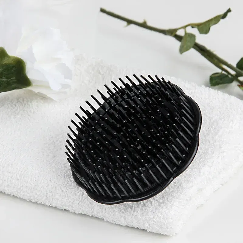Peigne noir pour cheveux, masseur de cuir chevelu, peigne rond pour femmes et hommes, brosse de douche, lavage du cuir chevelu, outil de nettoyage des cheveux, 1 pièce - Image 1