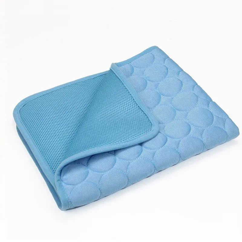 Tapis rafraîchissant d'été pour animaux, coussin lavable pour chien et chat 7