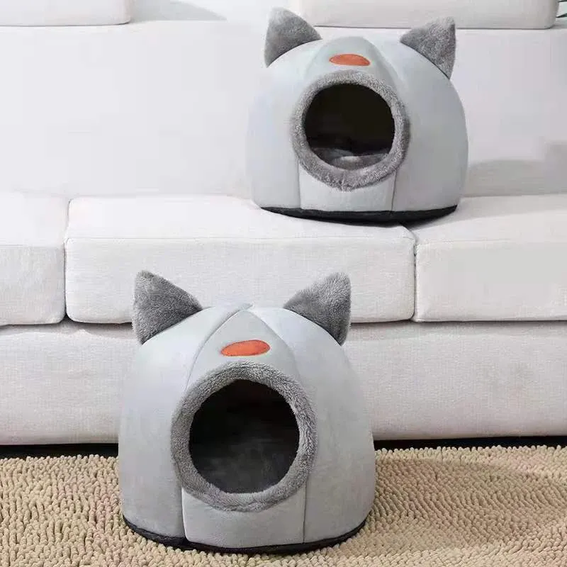 Nid de repos pour chat dans un salon