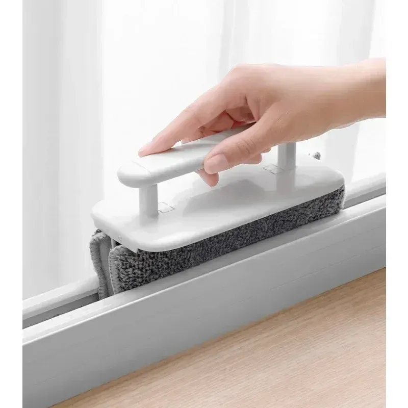 Brosse de nettoyage pour rainures de fenêtre et rails de porte 3