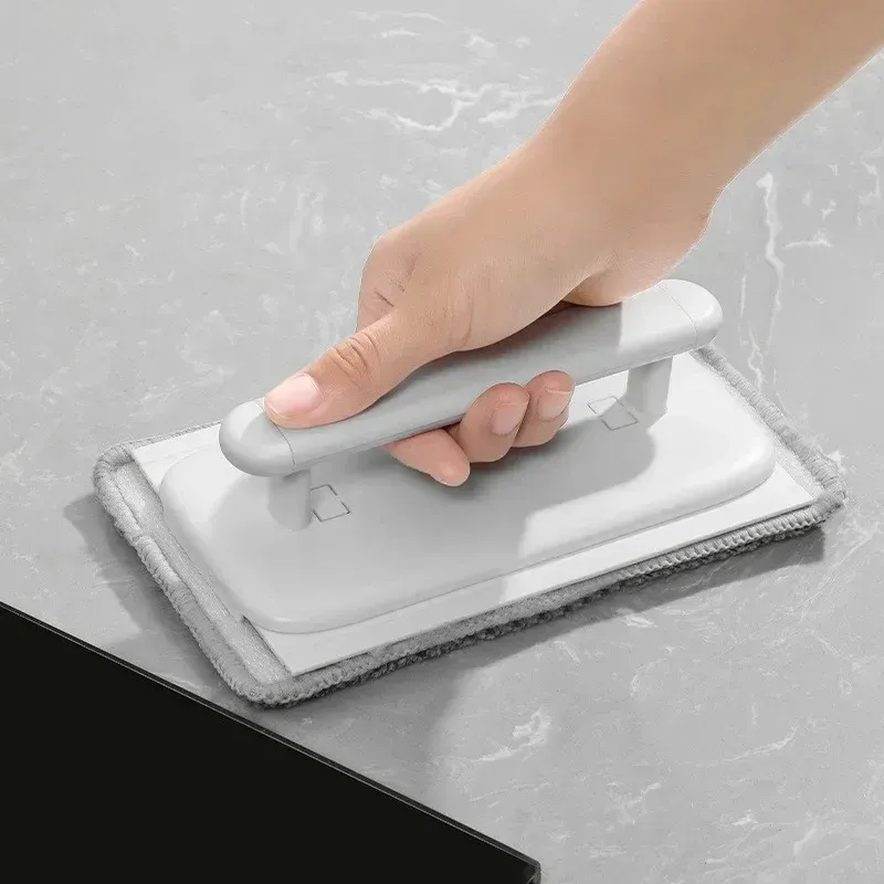 Brosse de nettoyage pour rainures de fenêtre et rails de porte 2