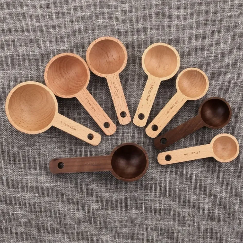 Cuillère doseuse en bois en situation