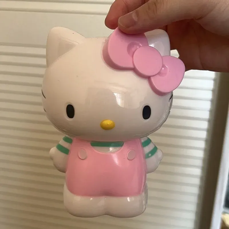 Figurines Hello Kitty et My Melody avec porte-stylos et organisateur de pinceaux de maquillage pour bureau 3