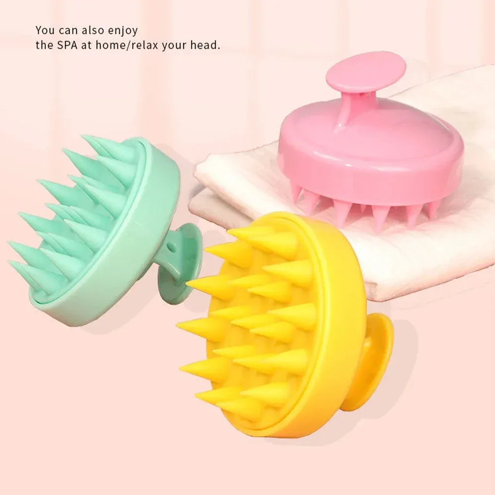 Détail du peigne de massage en silicone