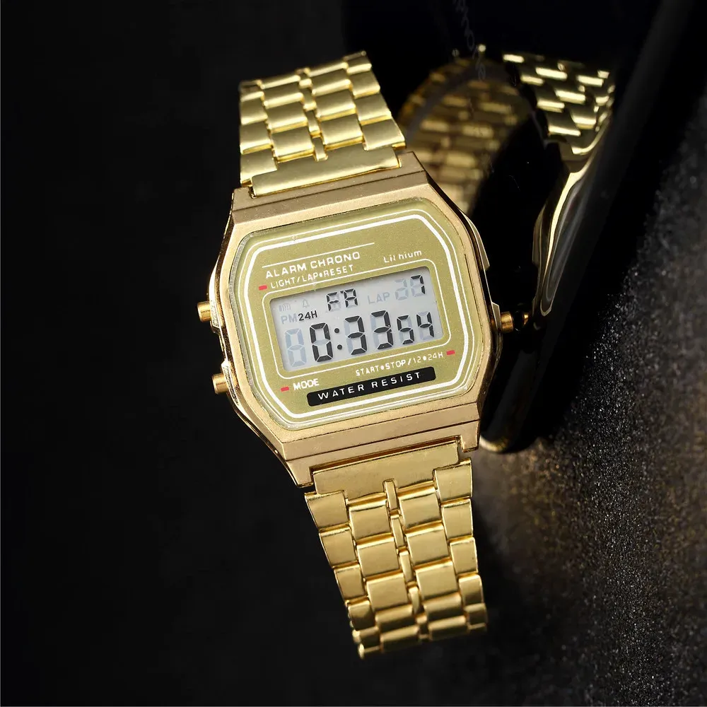 Montre en acier inoxydable, finition élégante