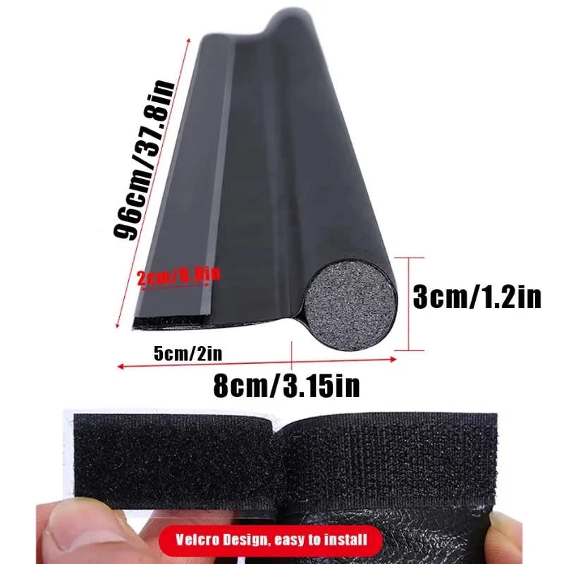 Bas de porte isolant installé au pied d'une porte