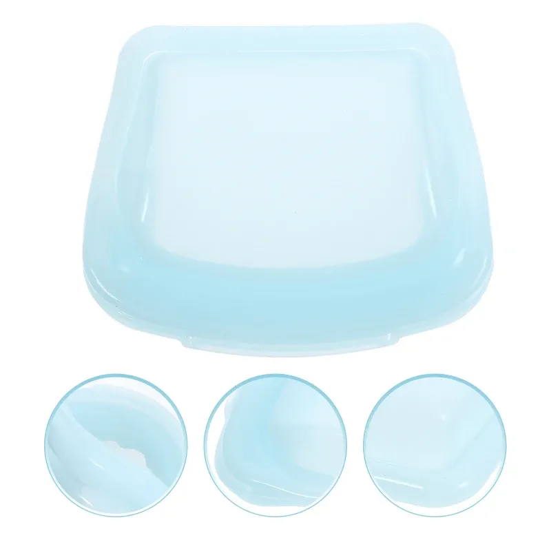 Sac à médicaments en silicone bleu, en situation