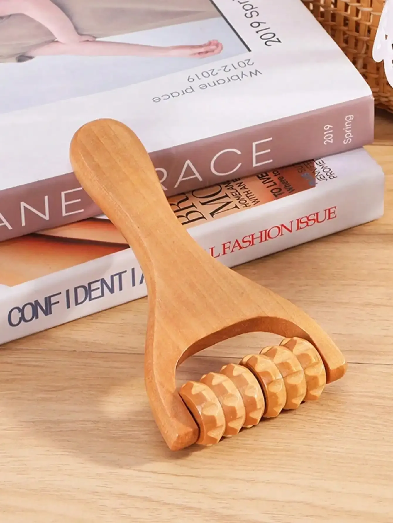Rouleau masseur en bois, détail des finitions