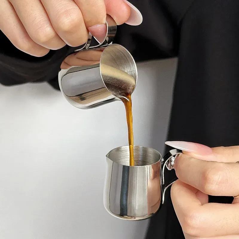 Mini pichet à mousse de lait en acier inoxydable 12,5/30 ml avec graduations, pour latte art - Image 1