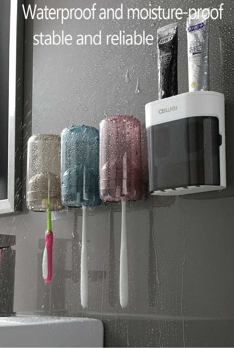 Presse-dentifrice mural dans une ambiance de salle de bains épurée