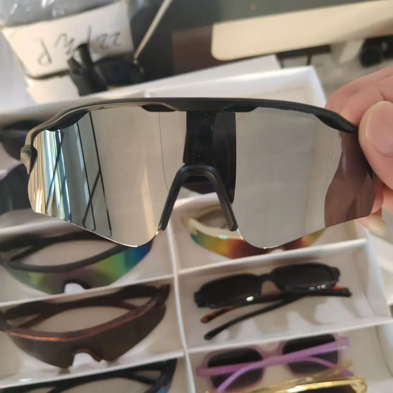 Lunettes de soleil polarisées pour hommes, protection UV haute définition pour le sport, le cyclisme et les activités de plein air 5