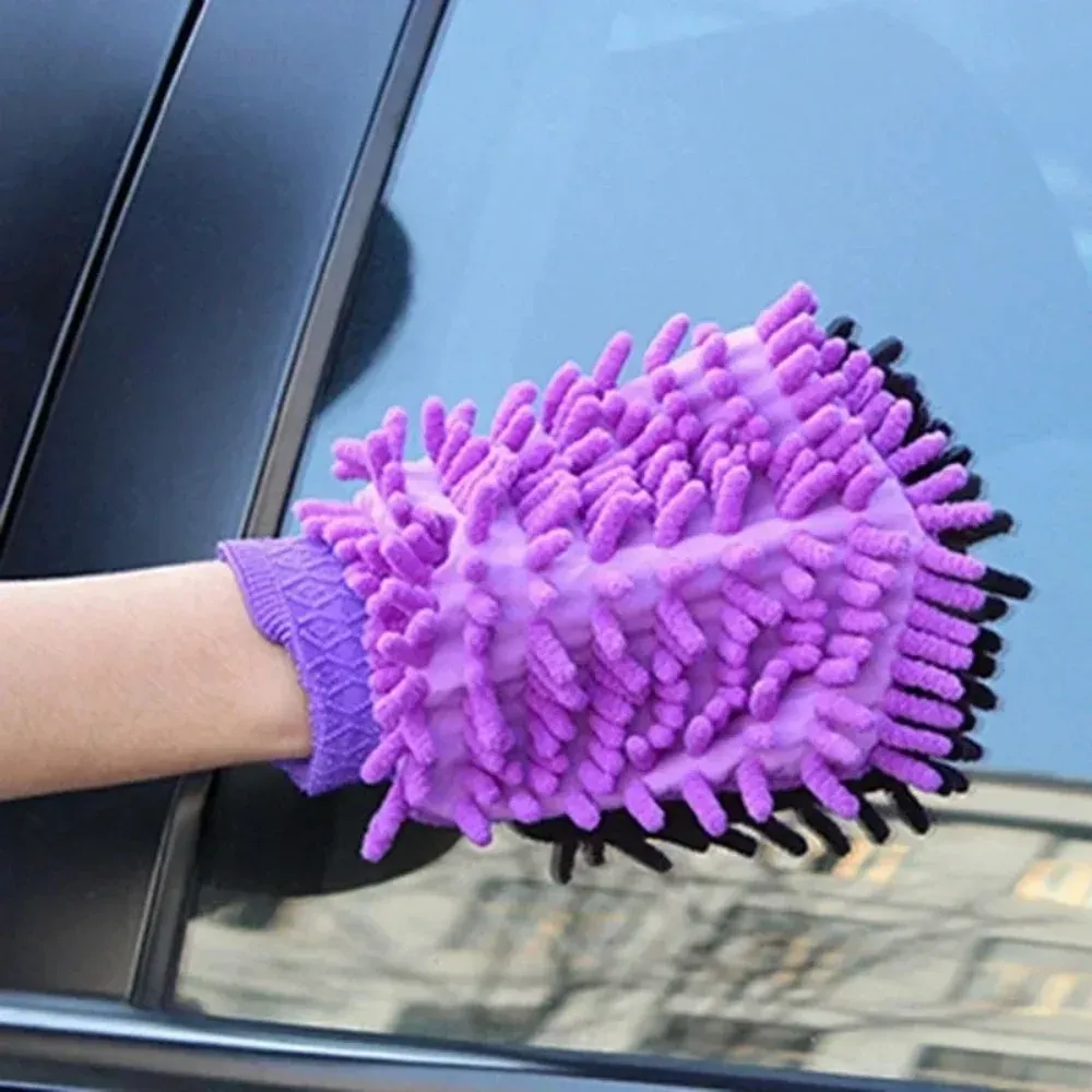 Utilisation du gant de lavage sur véhicule