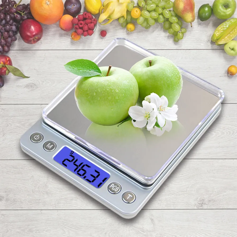 Balance compacte à côté d'un bijou