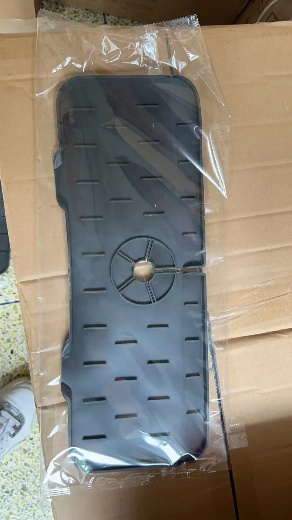 Tapis de robinet en silicone, détail de la surface