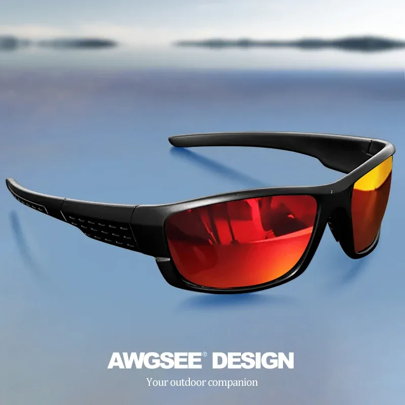 Lunettes de soleil de sport sous différentes lumières