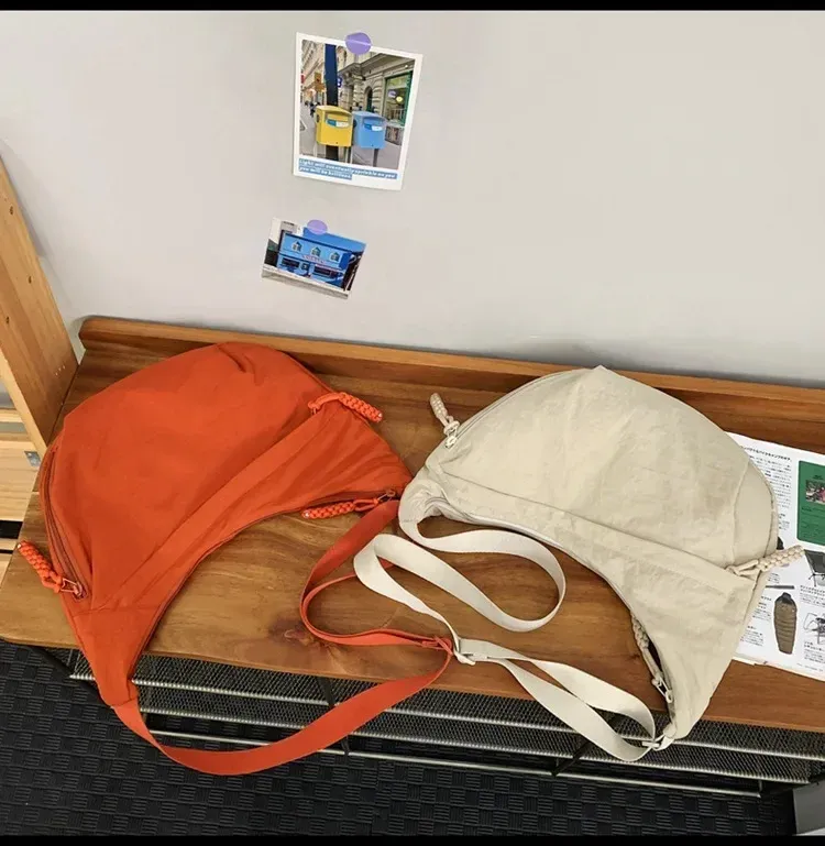 Sac spacieux pour la journée