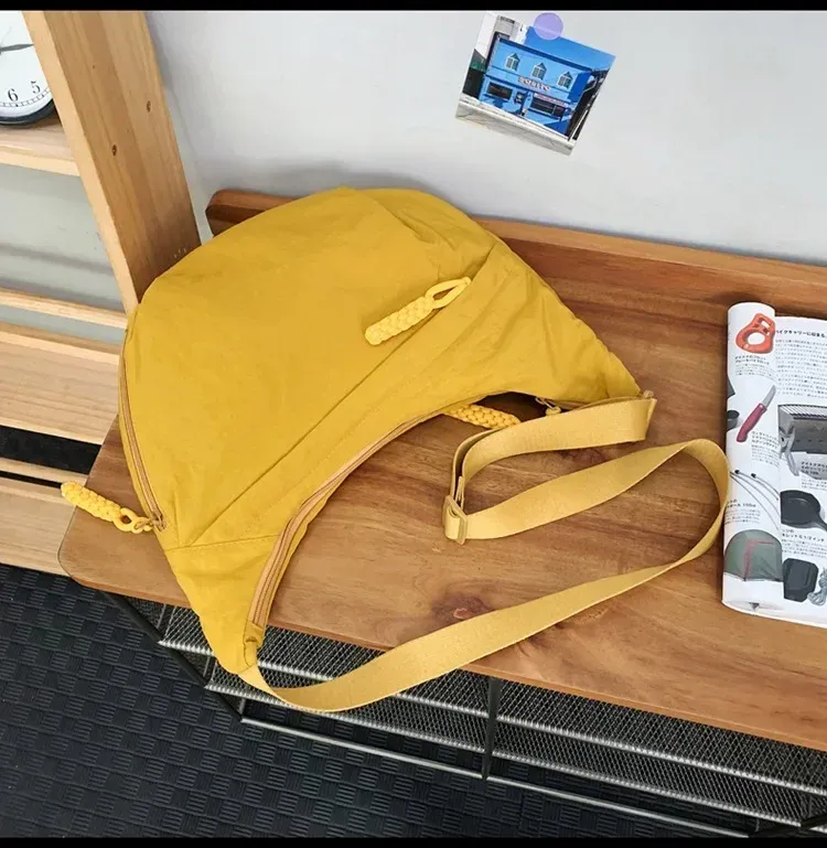 Sac associé à un look urbain