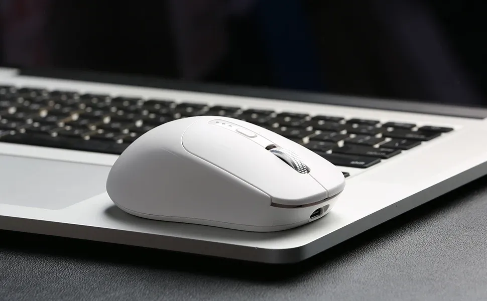 Souris sans fil ergonomique, vue de dessus