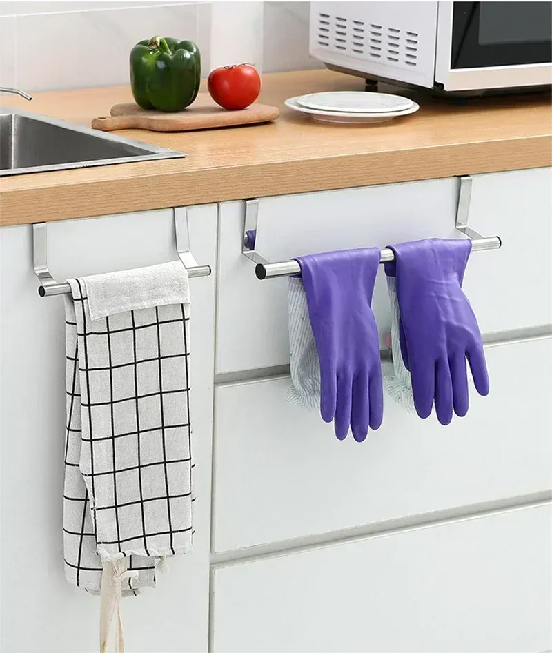 Porte-serviettes dans une cuisine contemporaine
