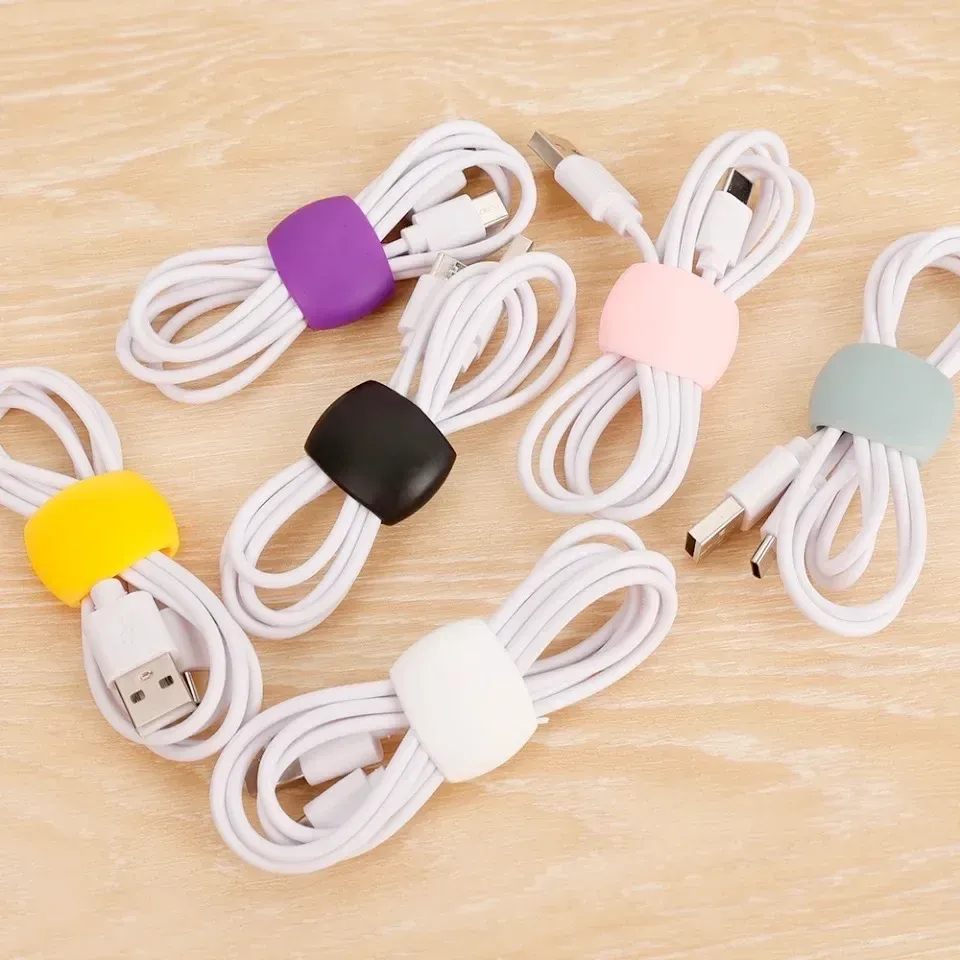 Clip pour câble de charge