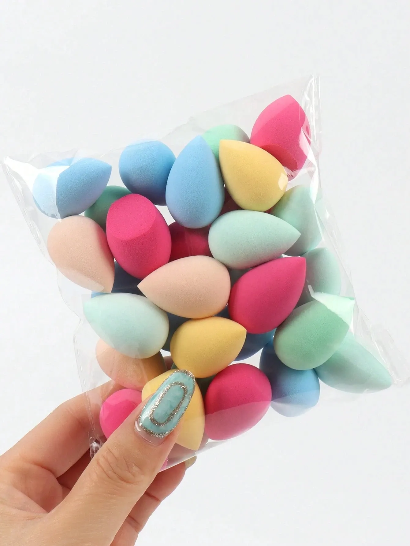 Mini éponges de maquillage réutilisables et portables en forme de goutte d'eau, lot de 3, 20 ou 60 pièces 5