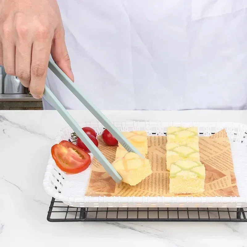 Pince à salade antidérapante en silicone à trois griffes 3