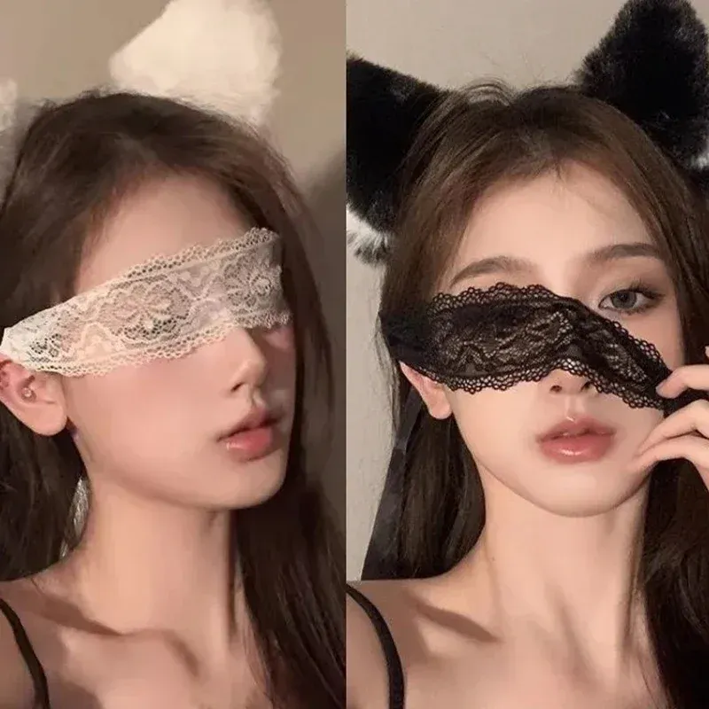 Masque en dentelle noire ajouré, ambiance soirée