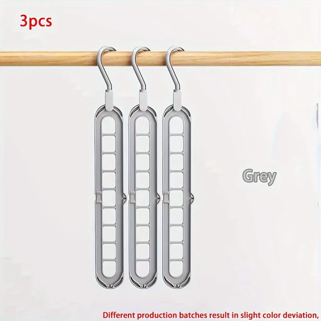 Cintres pliables pour gain de place