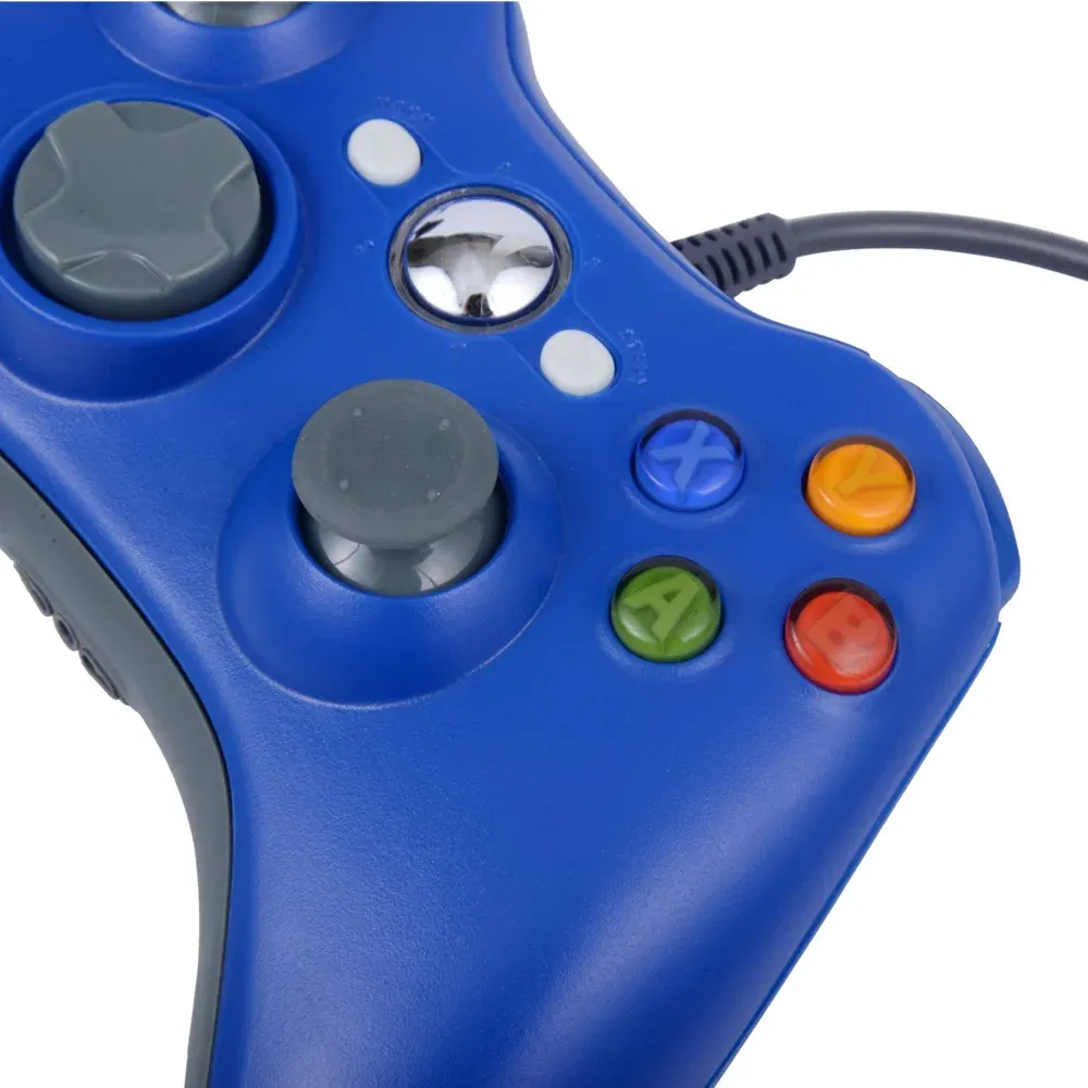 Manette Xbox 360 sur fond épuré