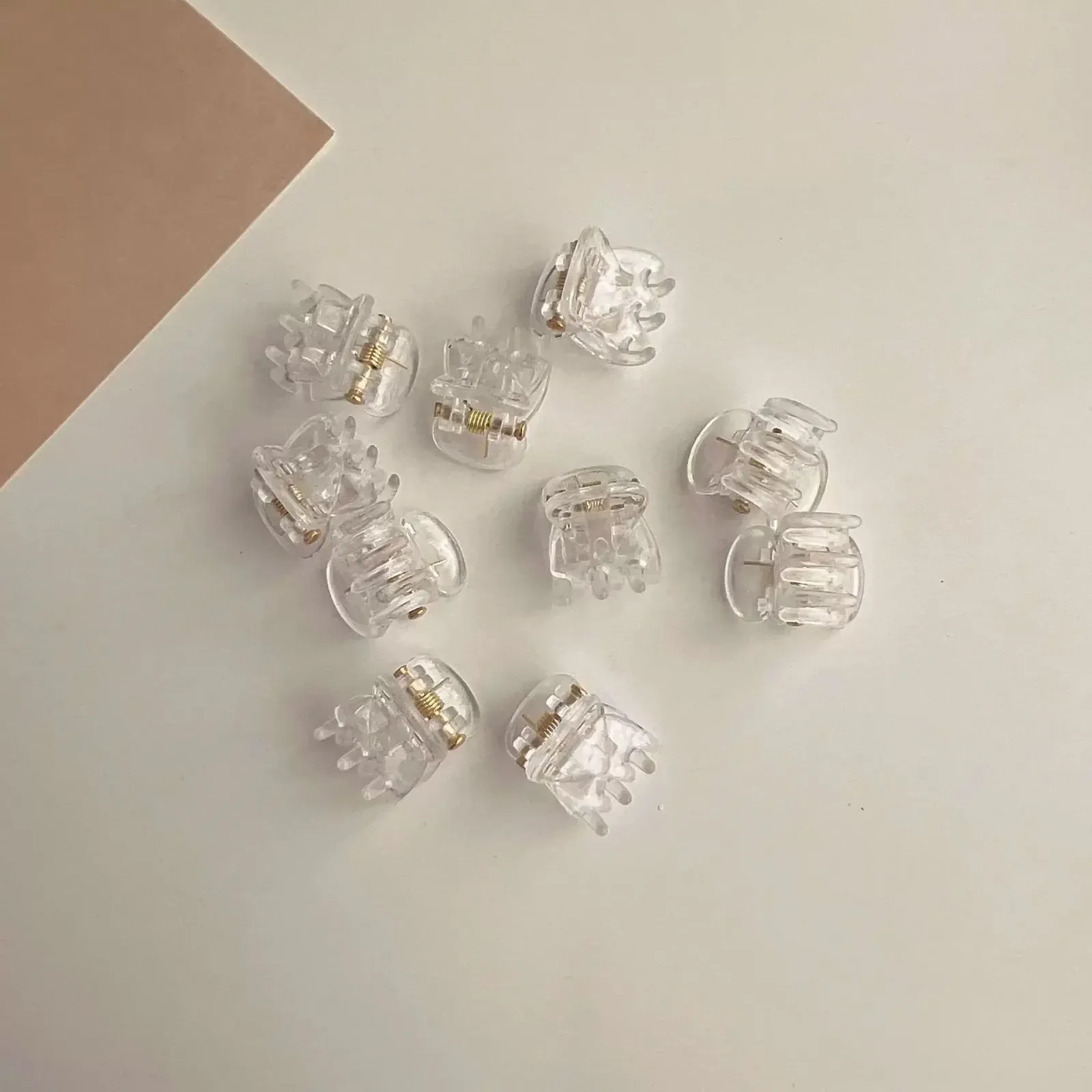 Mini pinces à cheveux transparentes, présentation
