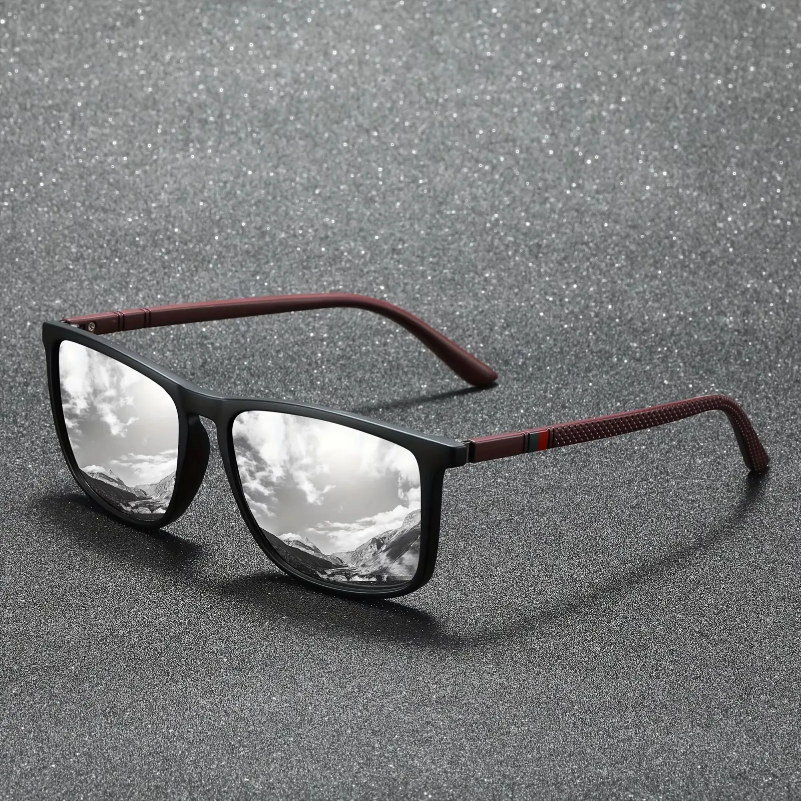 Lunettes de soleil carrées, ambiance estivale