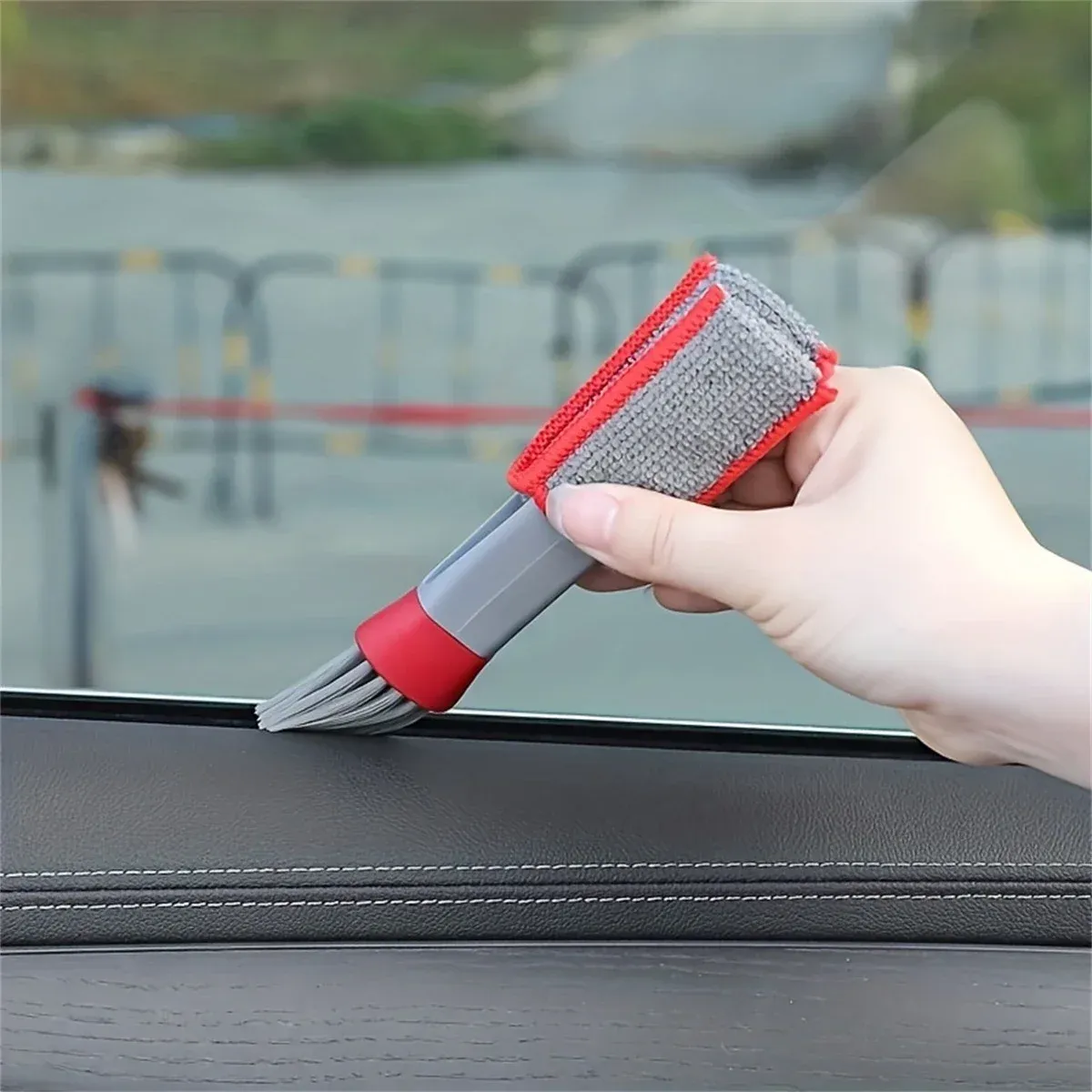 Détail de la brosse de nettoyage automobile