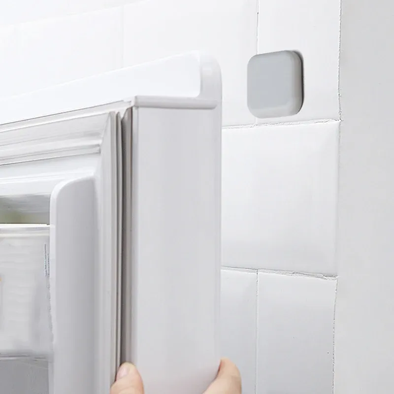 Butée de porte silencieuse et discrète