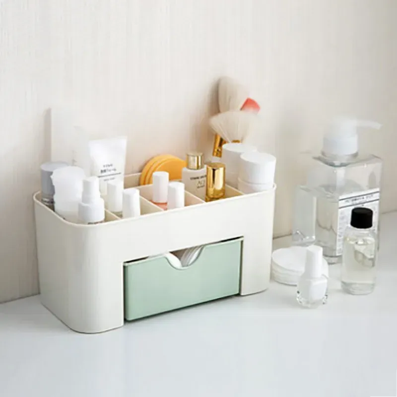Organisateur de maquillage en situation