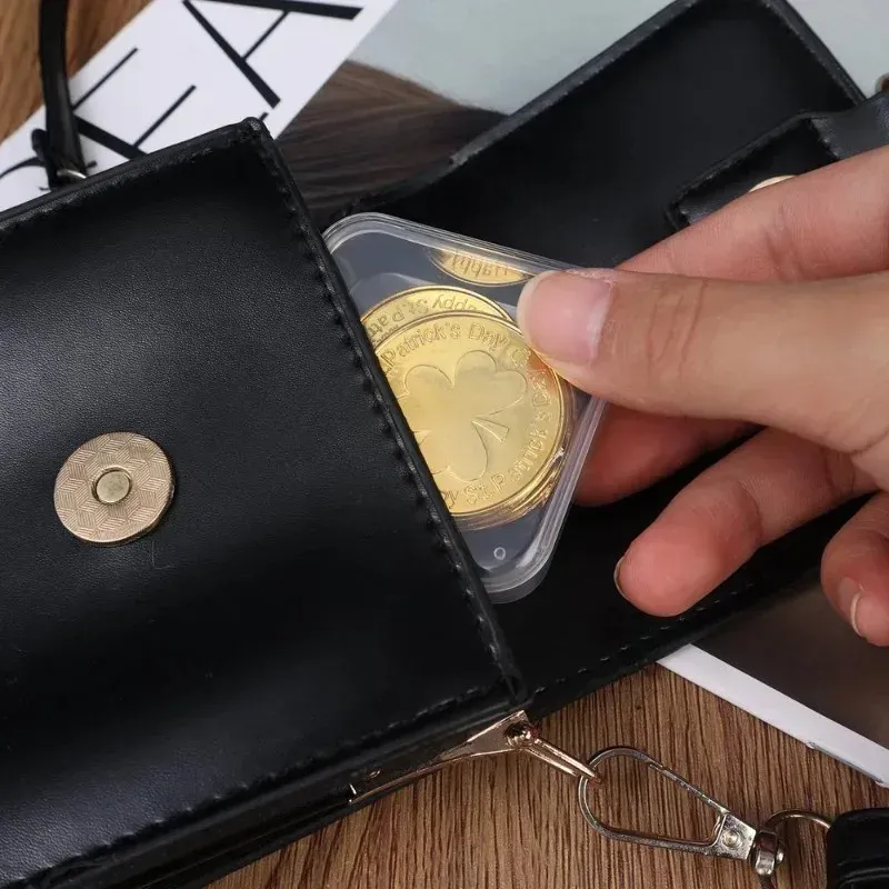 Compartiments transparents pour l'artisanat