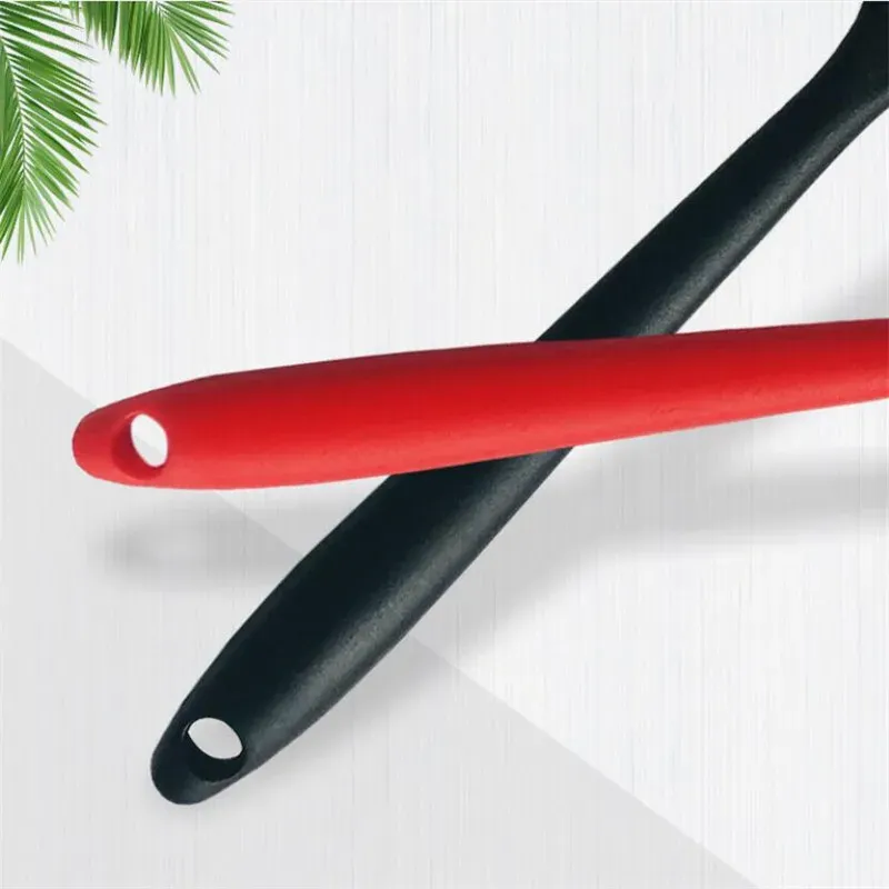 Ustensiles de cuisine en silicone : spatules, pinces, fouets et accessoires pour poêle 6