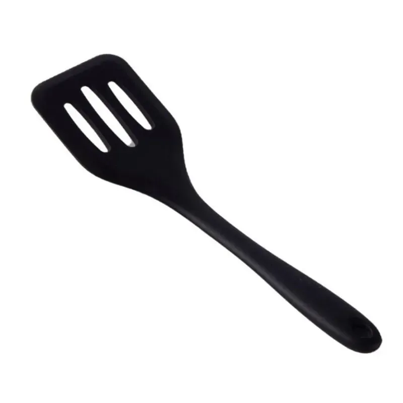 Ustensiles en silicone en situation de cuisine