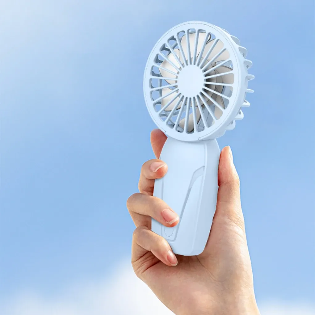 Mini ventilateur portable, mise en scène lifestyle