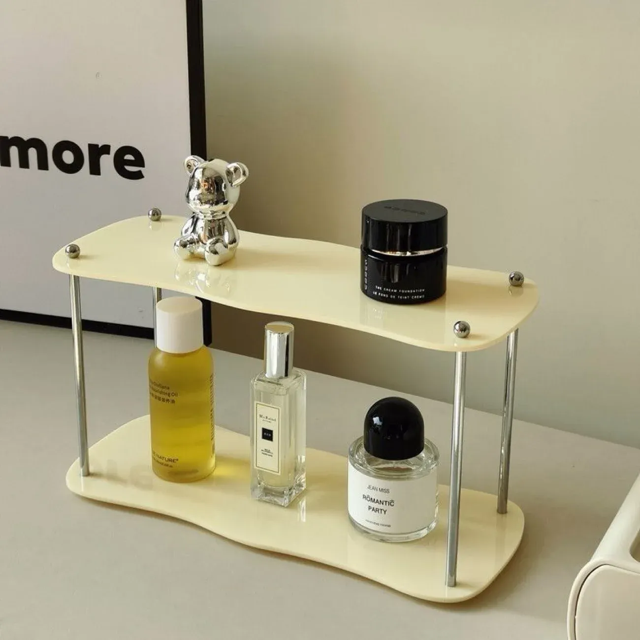 Étagère de rangement en acrylique 2 à 3 niveaux, présentoir amovible pour maquillage, parfums et tasses | Étagère cosmétique de bureau 11