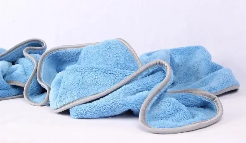 Séchage et finition avec chiffon microfibre