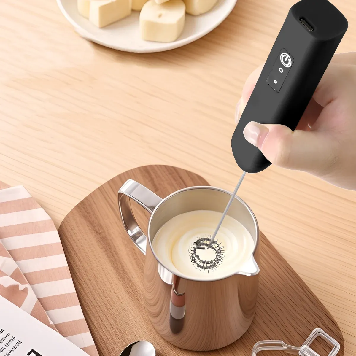Mousseur à lait électrique portable, mélangeur à café et batteur à œufs – Rechargeable par USB 500 mAh 3