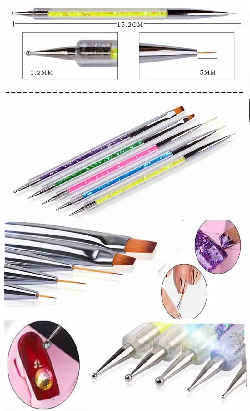 Pinceaux de nail art en détail