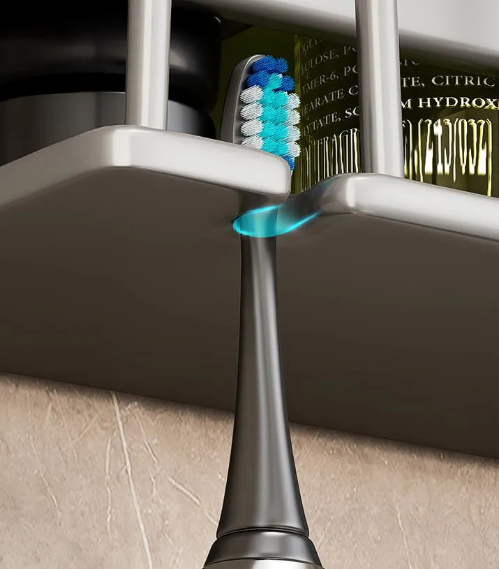 Porte-brosse mural intégré dans un intérieur contemporain
