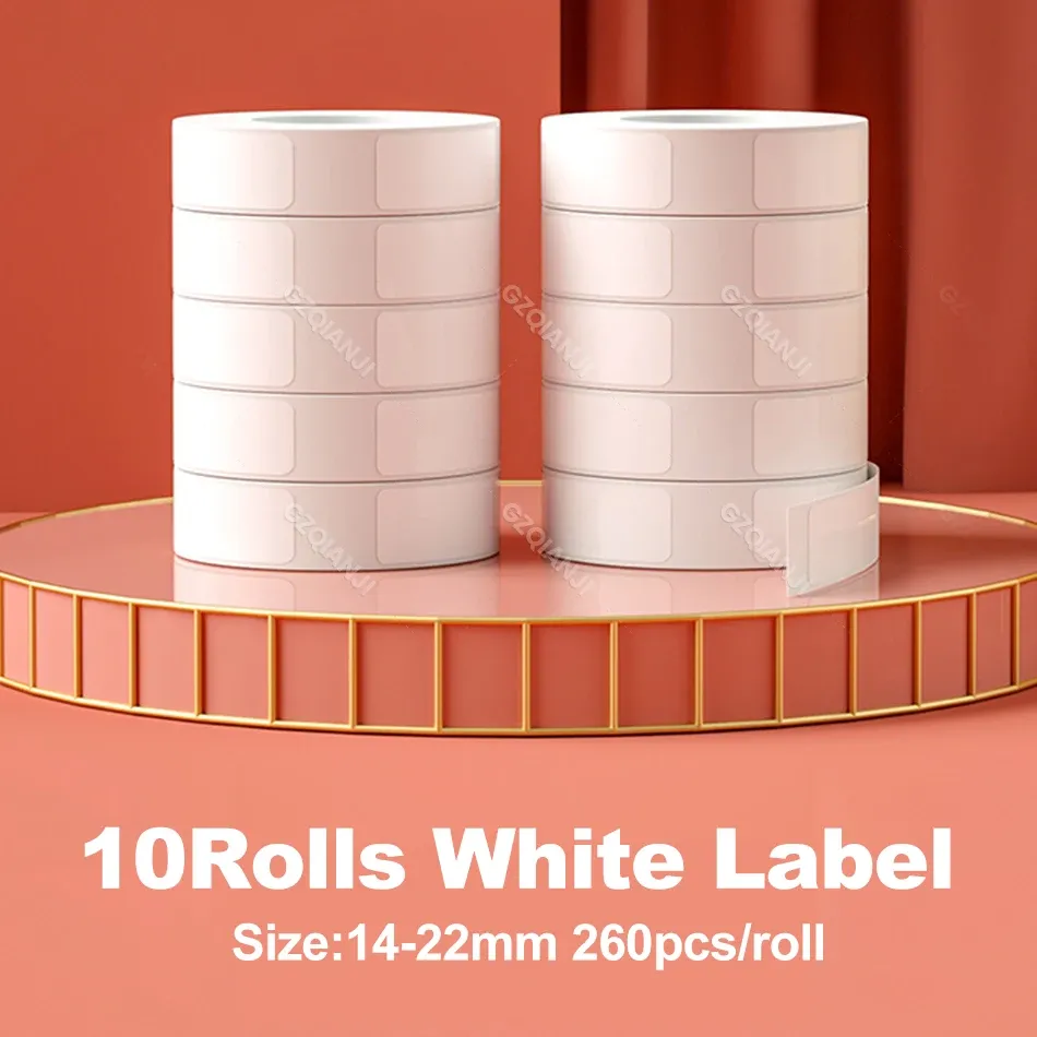 Étiquettes thermiques blanches, vue rapprochée