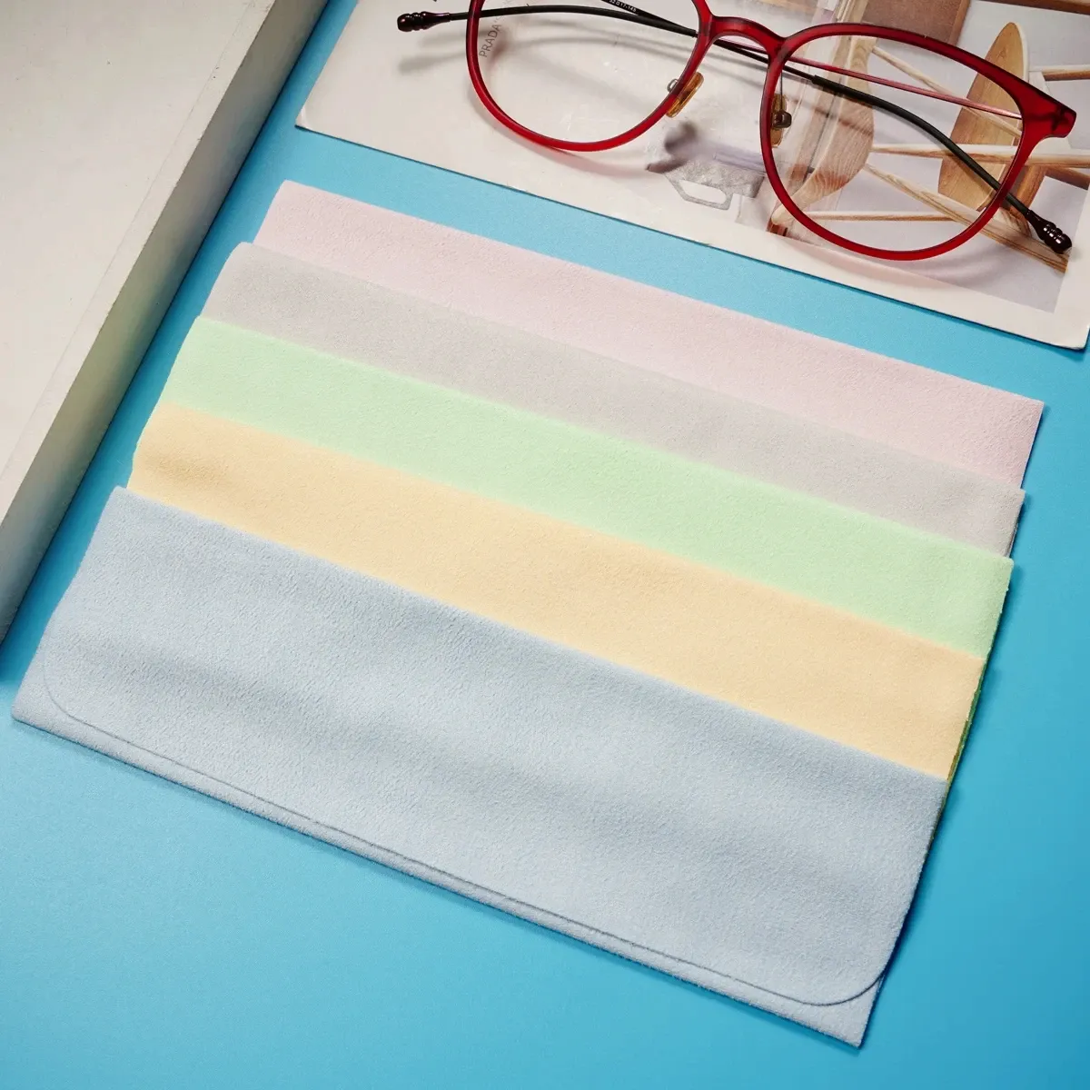Lot de 5 chiffons de nettoyage en microfibre pour lunettes, écrans et lentilles, 15 x 18 cm, couleur aléatoire 5