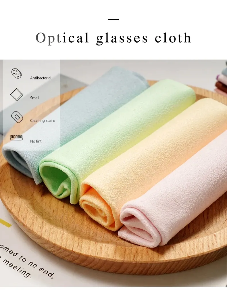 Chiffon en microfibre en situation d'utilisation