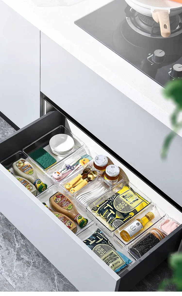 Détail des séparateurs en plastique transparent